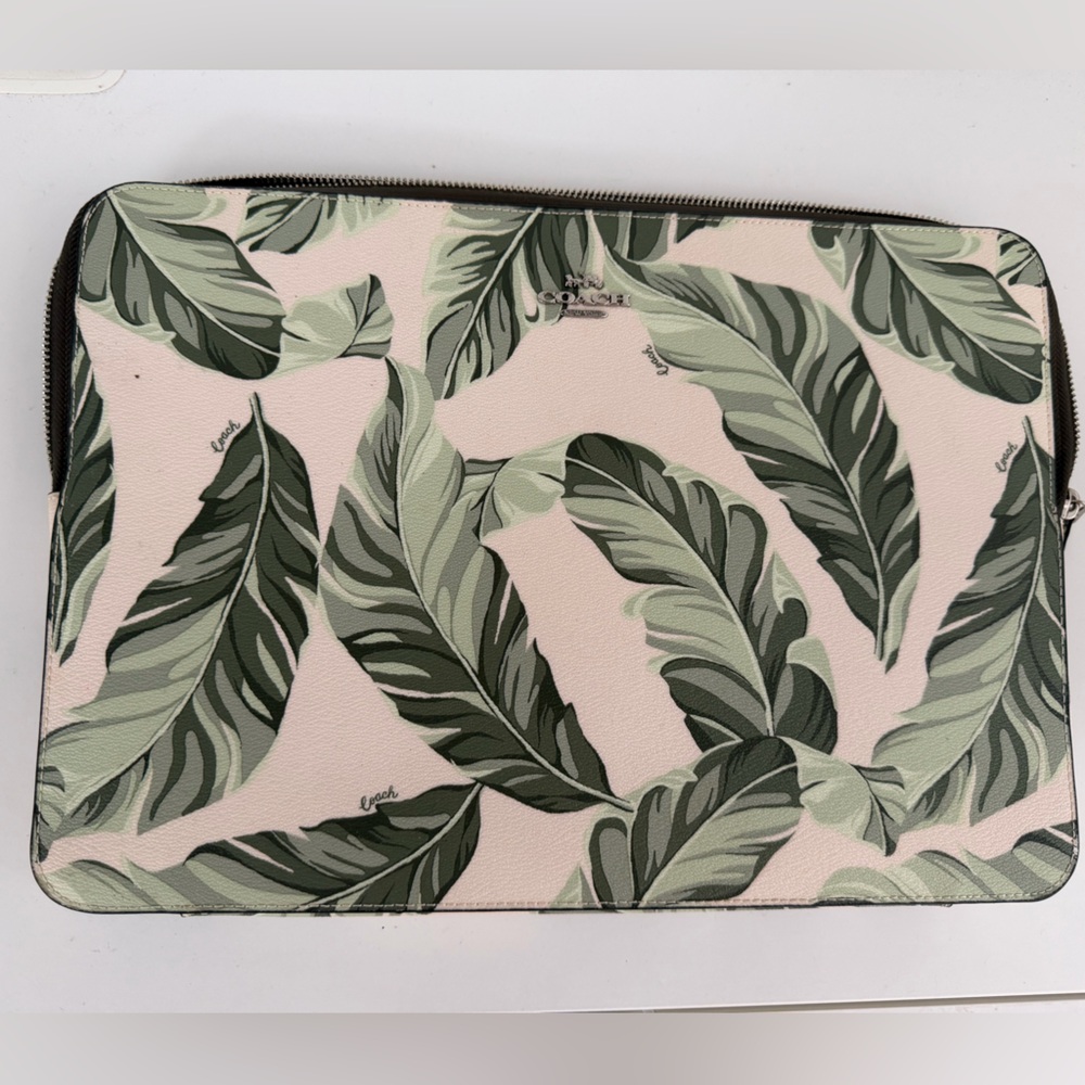 Coach Leaf Print Zip Folio / Tablet Case – Like New